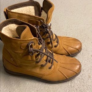 Waterproof snow boots